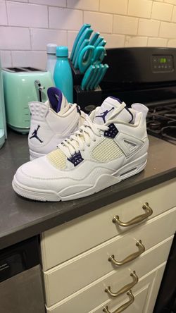Size 12 clean no box