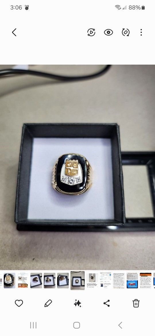 Vintage 10k gold Men Ring With 3 Diamonds Set in Onyx