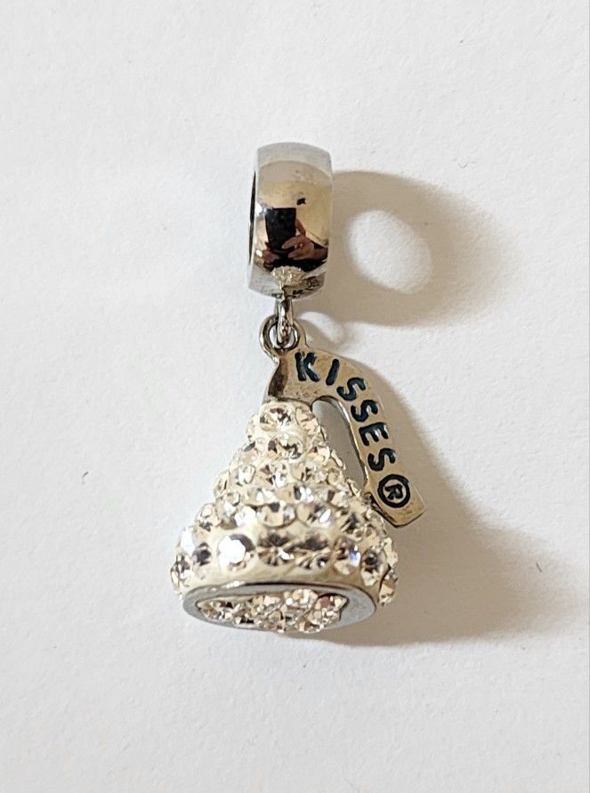 Stainless Steel Kiss