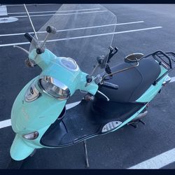 Scooter 🛵  Buddy 50