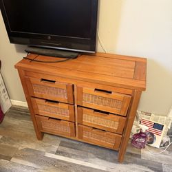 🎁SOLID WOOD AND RATTAN-SMALL DRESSER/6  DRAWER 32” X 15” X 31”🎁