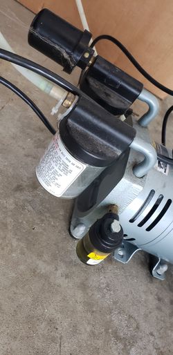 GAST AIR COMPRESSOR SELLS FOR HUNDREDS