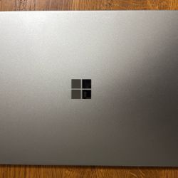 Microsoft Surface Laptop Go 2 (sage green)