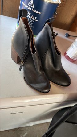 Ankle boots