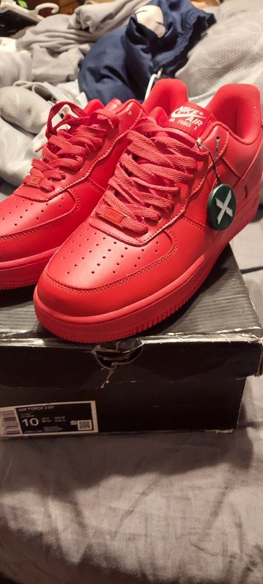 Triple Red AF1