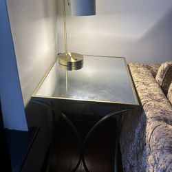 Side Table And Lamp 