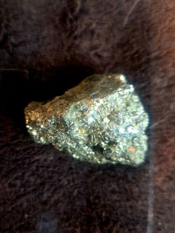 Pyrite cluster 1-1/2 " x  1-1/2"
