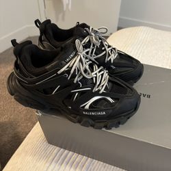 Balenciaga Track Runner 