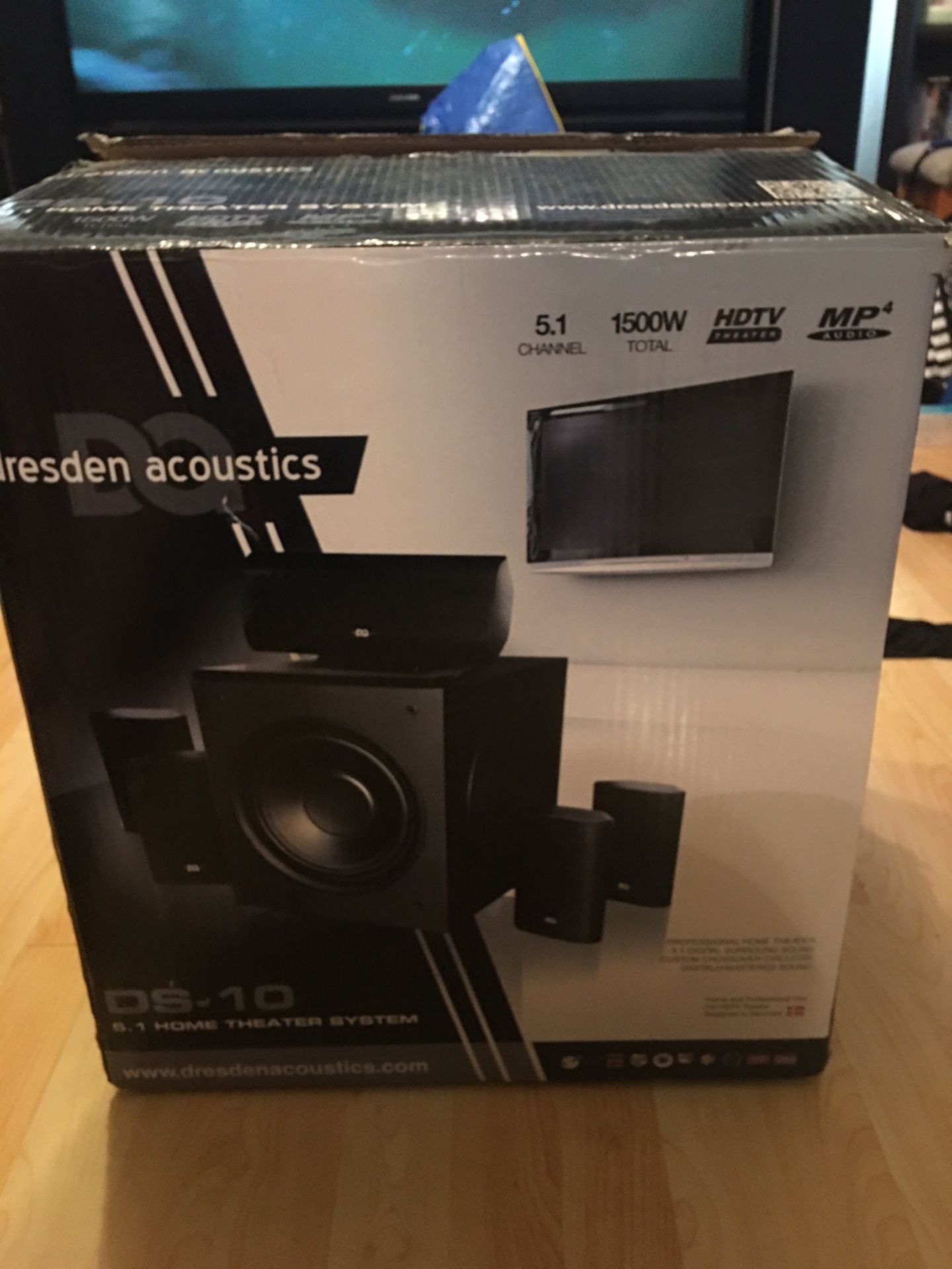 New!! In box Desden acoustics Ds10 1500 watt home theater system