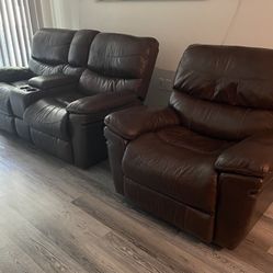  Beautiful Leather Recliners Couches!
