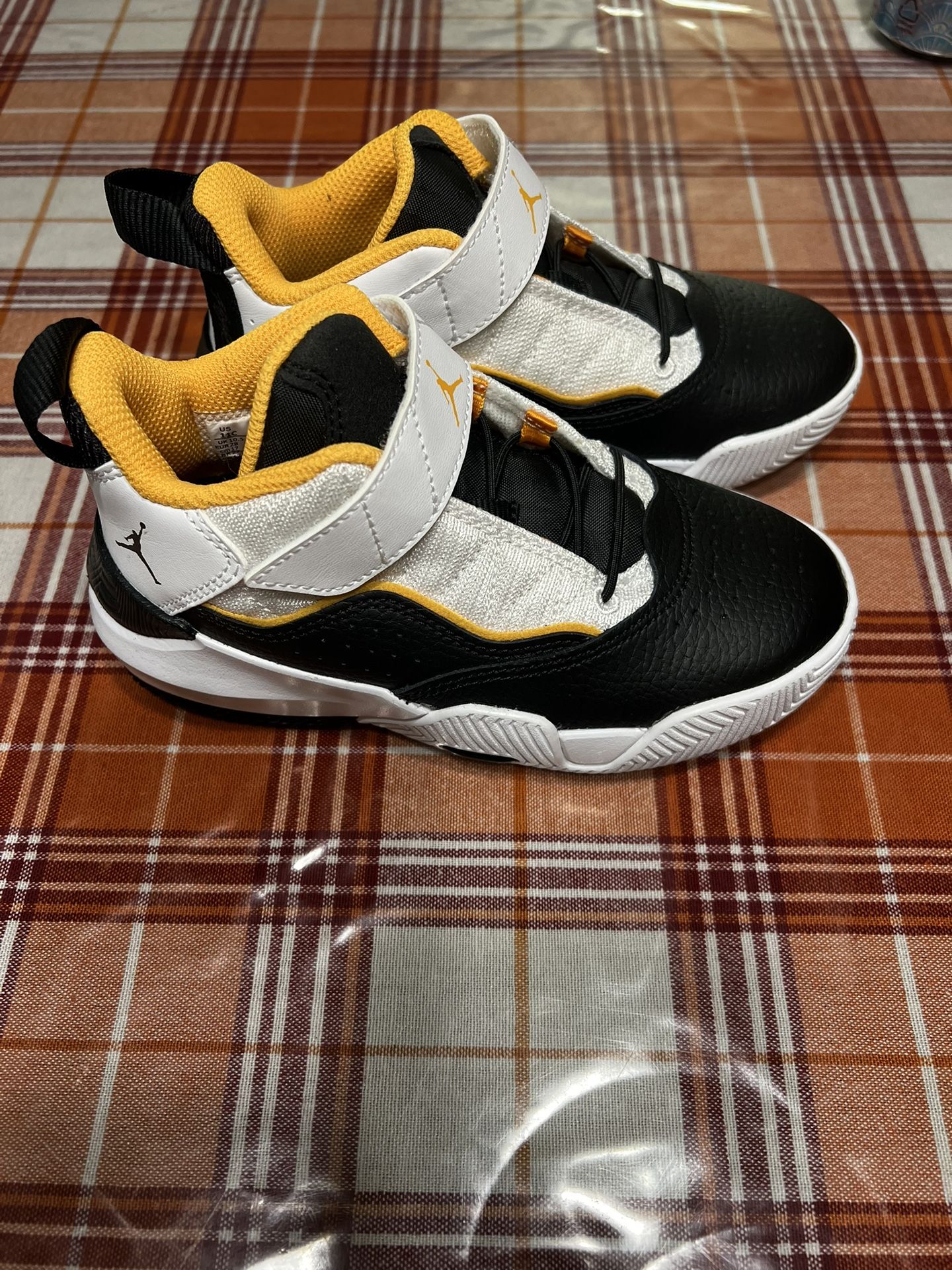 Toddler Jordan Sneakers Size 11