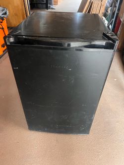 Mini fridge