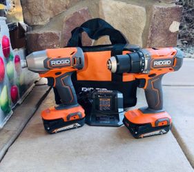 Ridgid 18V Drill Driver & Impact Driver + 2-2 Ah Batteries + Charger & Bag