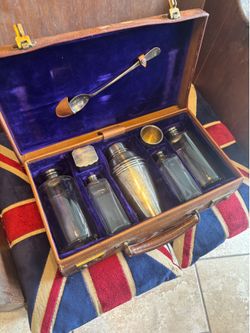 Antique Traveling liquor set