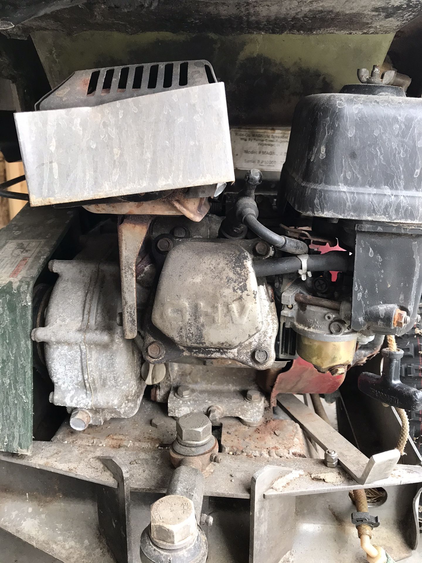 PermaGreen Magnum spreader/sprayer for Sale in Elwood, IL OfferUp