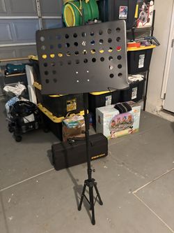 Durable metal music stand