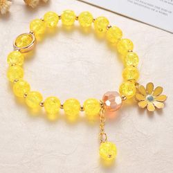 Beautiful bracelet with a daisy charm (YELLOW)