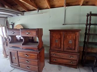 Queen size bedroom set