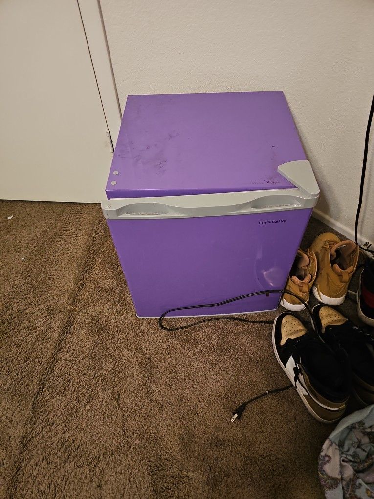 Mini Fridge