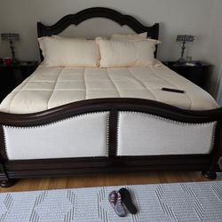 Queen Bed 