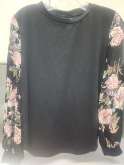 Women's SHEIN Long Sleeve Top Size Medium