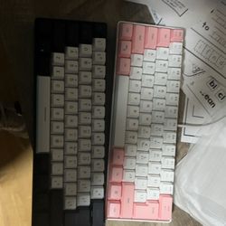 Mechanical Gaming Keyboards Black and White Pink