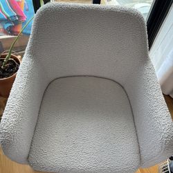 White Adjustable Swivel Chair