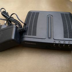 Thomson TG598 Router With Original Battery Charger