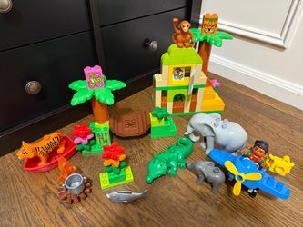 LEGO DUPLO 10804: Jungle Around The World- Retired