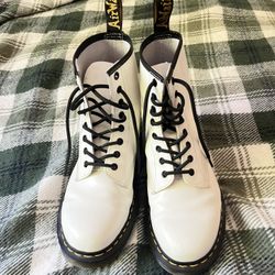 Mens White Doc Martens Size 9