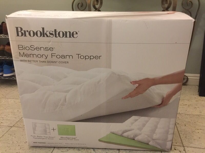 Brookstone Biosense memory foam topper. Full 52"w X 73"l X 4"h. NEW