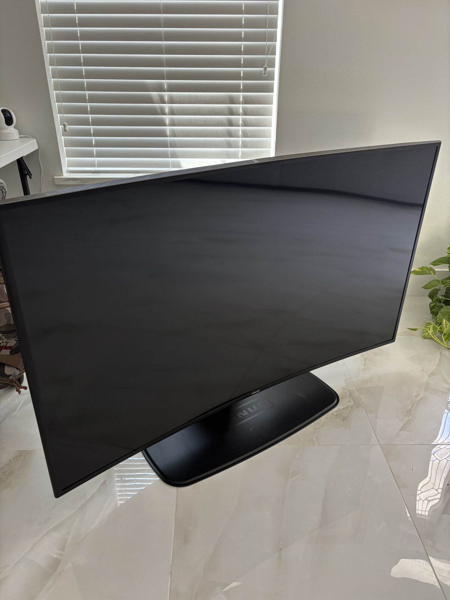 Samsung Curved TV 55’ Inches