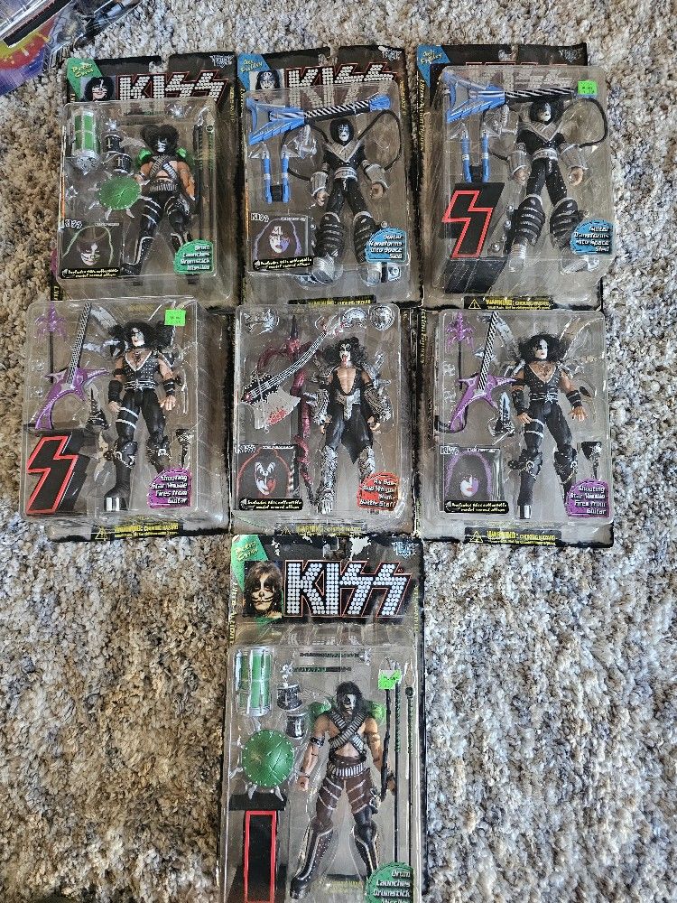 Lot Kiss Mcfarlane 