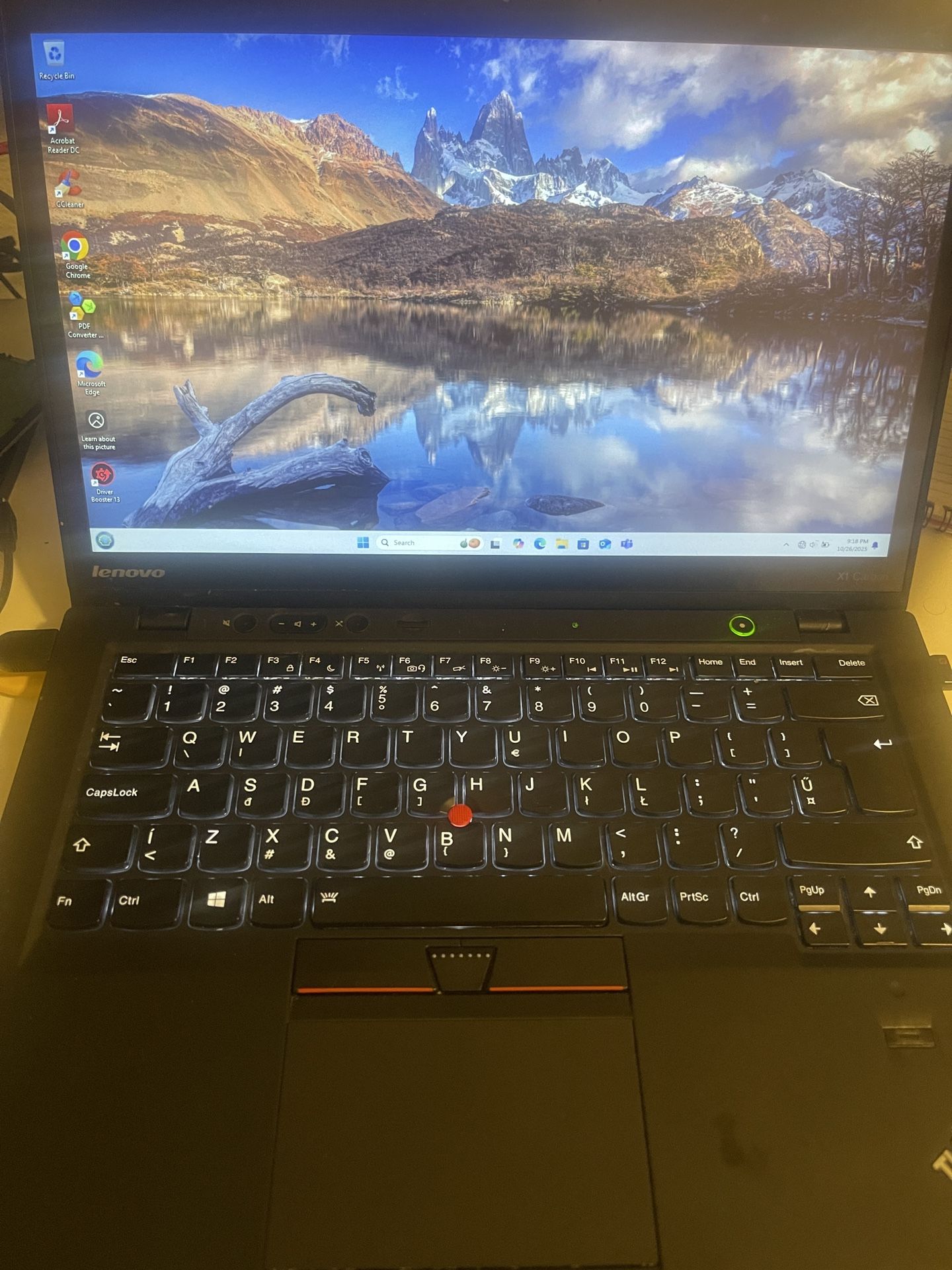 Lenovo X1 Carbon Laptop, i7, Windows 11, MS Office
