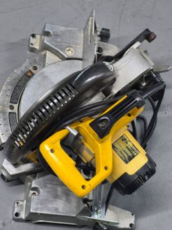 DeWalt 10" Corded Miter Saw DW7