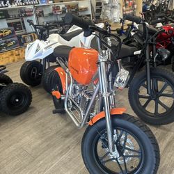 Hyper GoGo 14 Plus Kids Electric Motorcycle