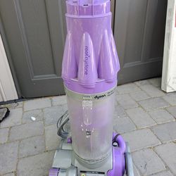 Dyson Dc07 Standard Upright Bagless Vacuum Cleaner/cleaned Tested And Working