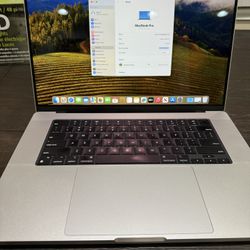 Apple MacBook Pro 16” M3 Pro 18gb Ram 512gb W AppleCare Plus 2026!!!