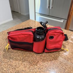 NEW Vintage Red Fanny Pack & Bottle Marlboro Adventure Team West Las Vegas See My Listings Summerlin 