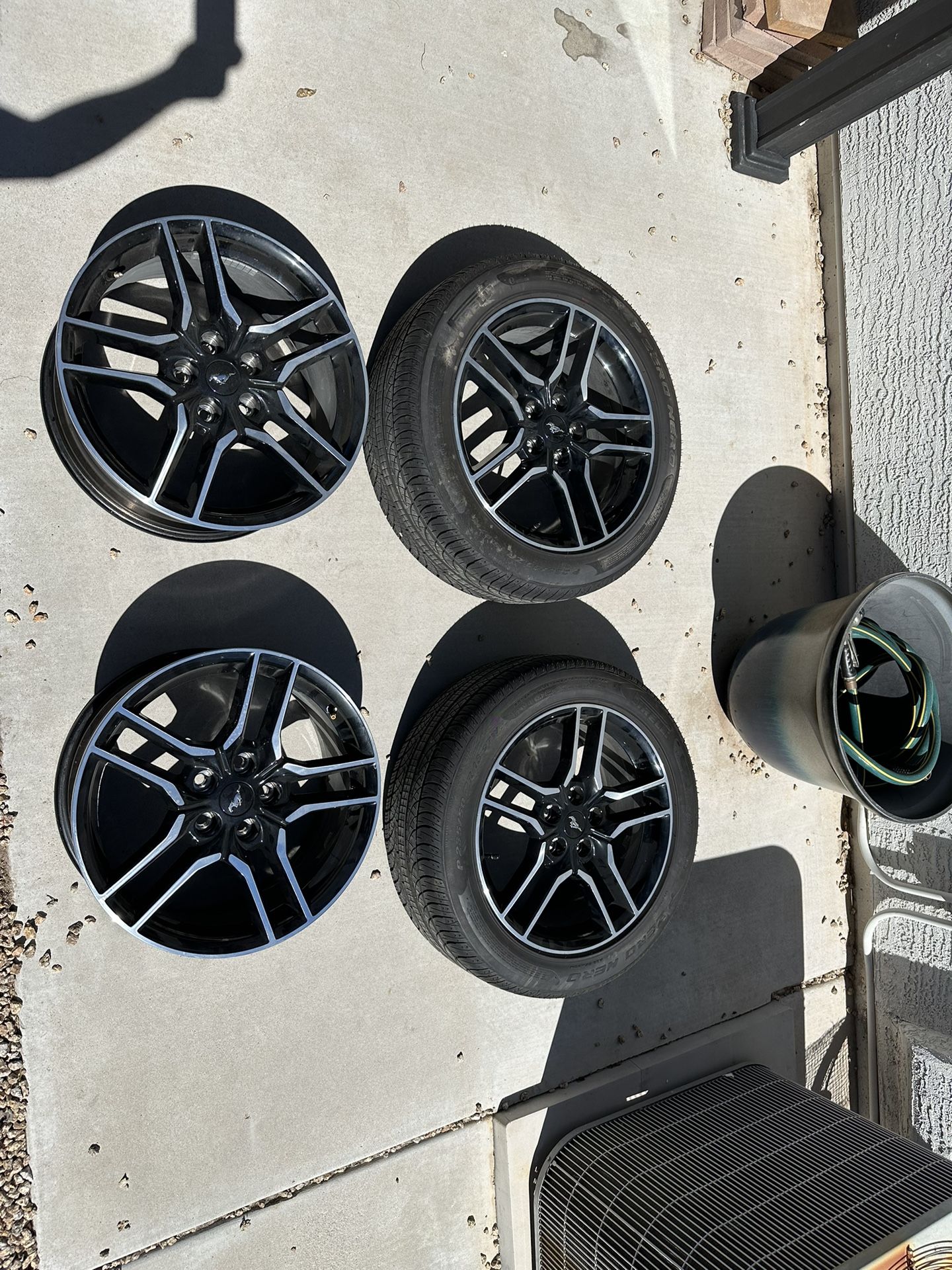 OEM Premium 2022 Mustang wheels 18in