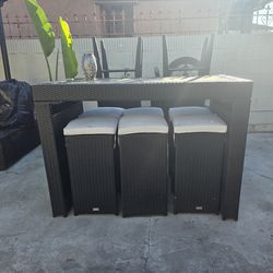 7pc Safavieh Wicker Bar Set