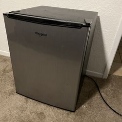 Whirlpool Mini Fridge 