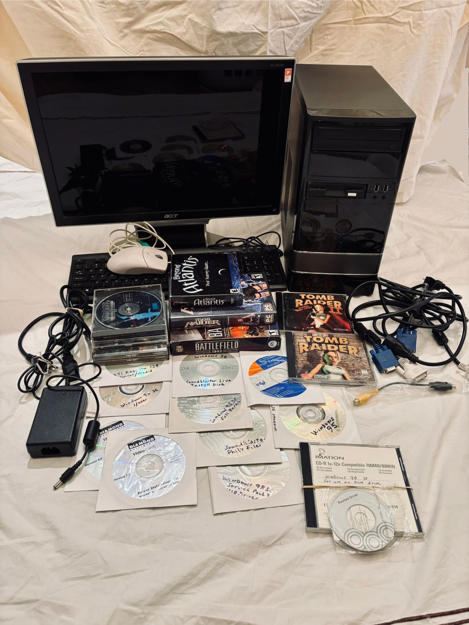 Windows 98SE Gaming PC custom built Intel Pentium 4 2.53GHz Radeon 9550 Setup