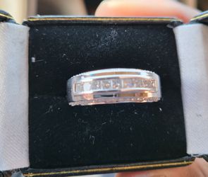 Men's vera wang ring