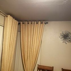 curtains 