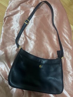 ETiene Aígner Leather