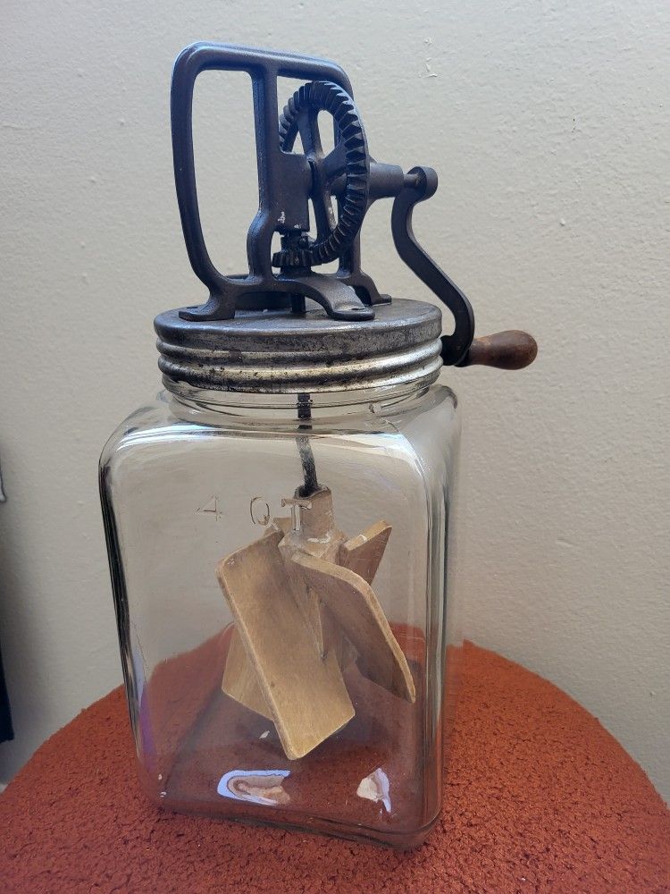 4 Qt Vintage Butter Churn