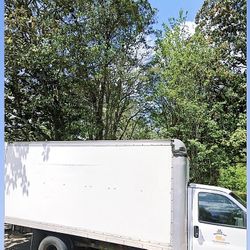 16ft GMC BOX TRUCK 