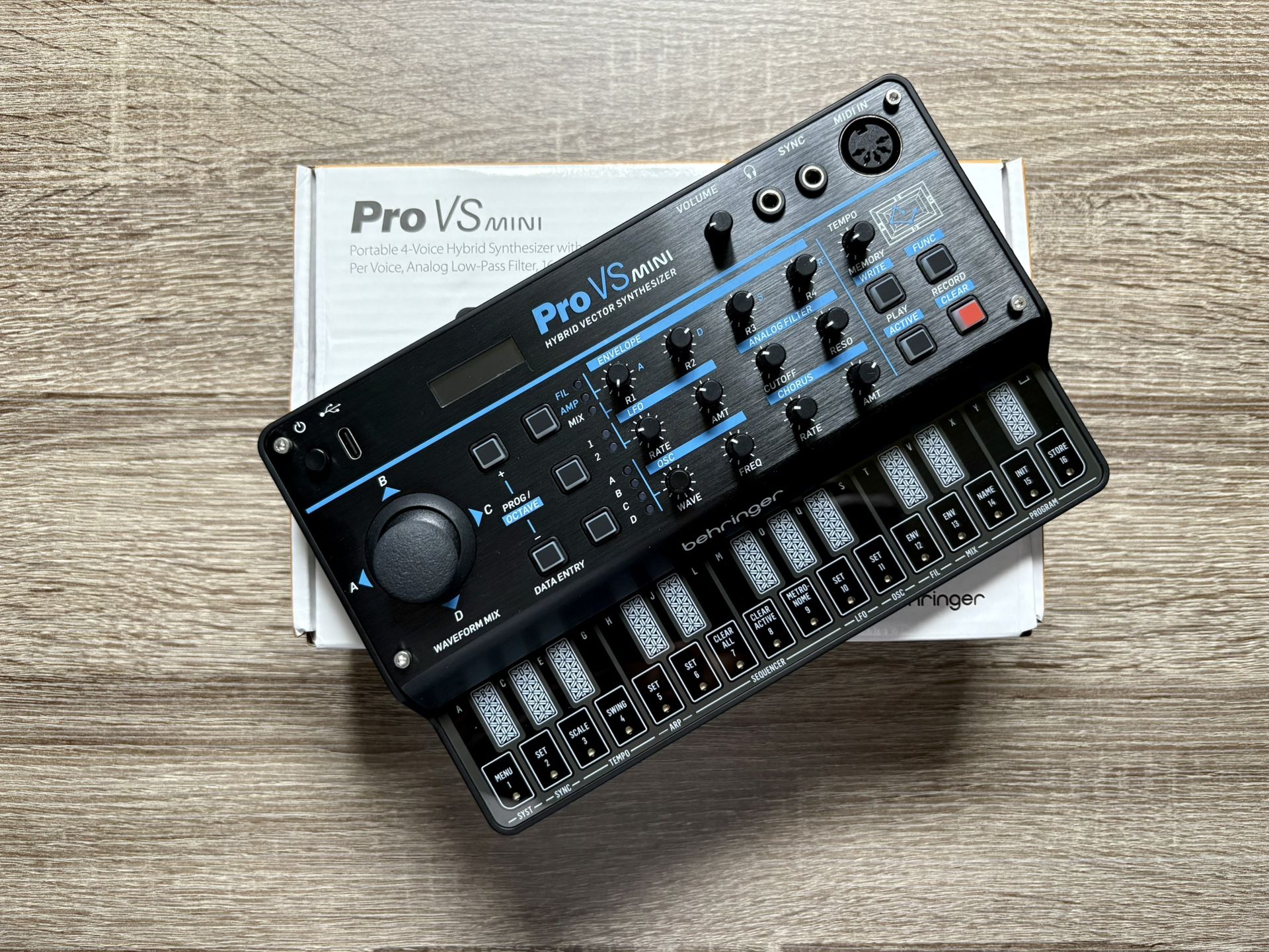 Behringer Pro VS Mini
