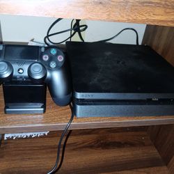 PS4 With Games